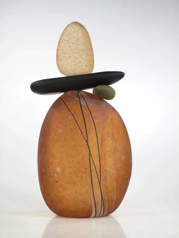 Aurora Cairns – Tall Aurora Cairn with Wedge Stone