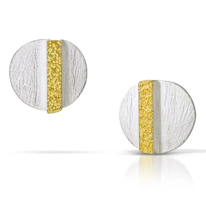 Carved Small Oval Platform Earrings – Bright Sterling Silver