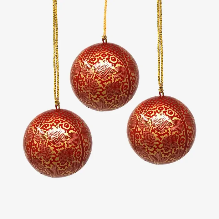 Chinar Leaves Ornaments – Red / Gold – Set of 3 by Global Crafts