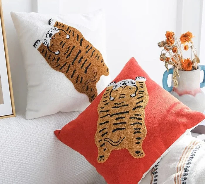 Contemporary Modern Sofa Pillow Covers, Square Modern Throw Pillows for Couch, Lovely Tiger Decorative Pillows for Children’s Room, Decorative Pillows for Bedroom