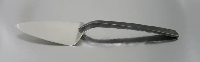 Craftsman Pie Server