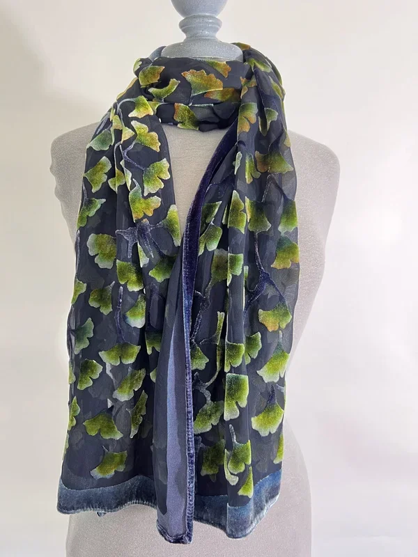 Gingko Scarf/Shawl – Black