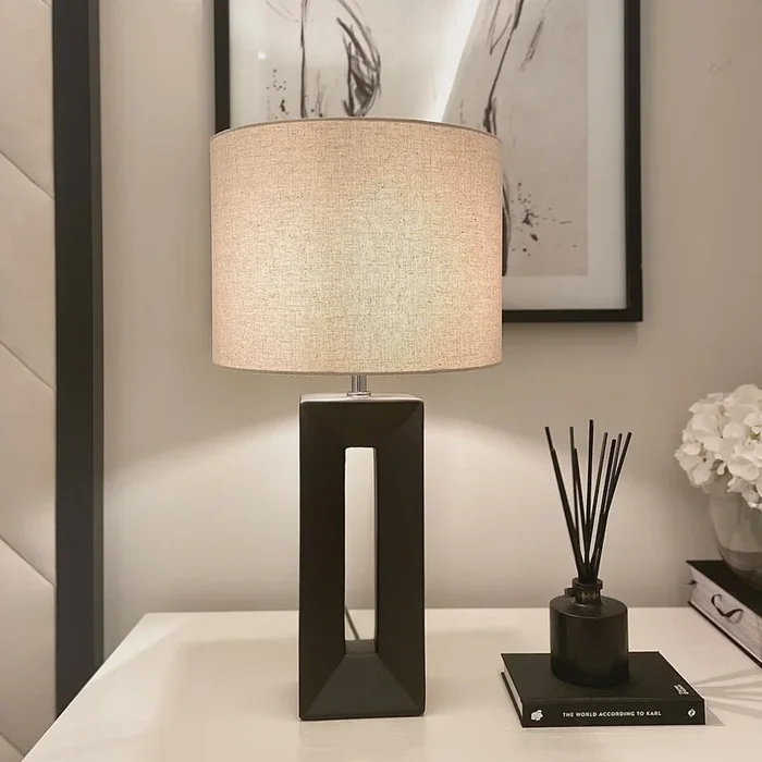 Kimia Black Table Lamp