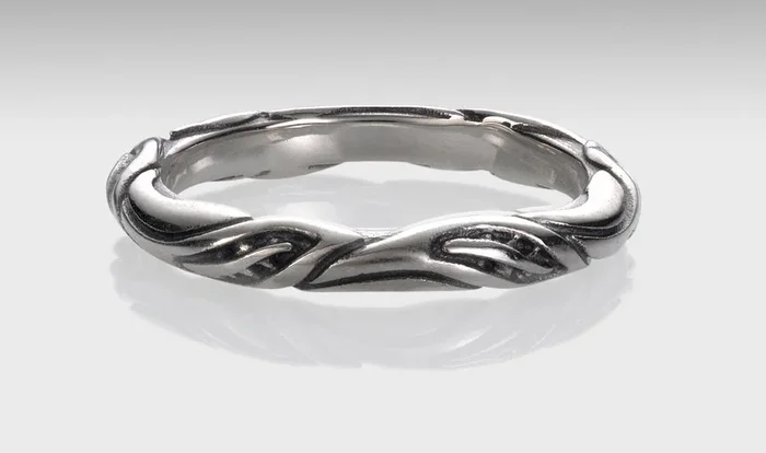 Leaf Circlet Ring – Bright Platinum-enhanced Silver