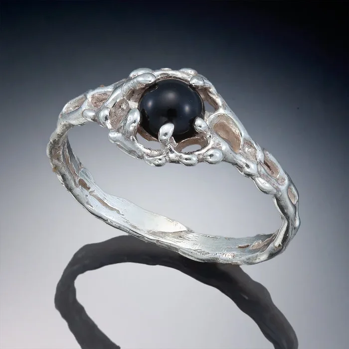 Tendril Nest Ring – Black Onyx