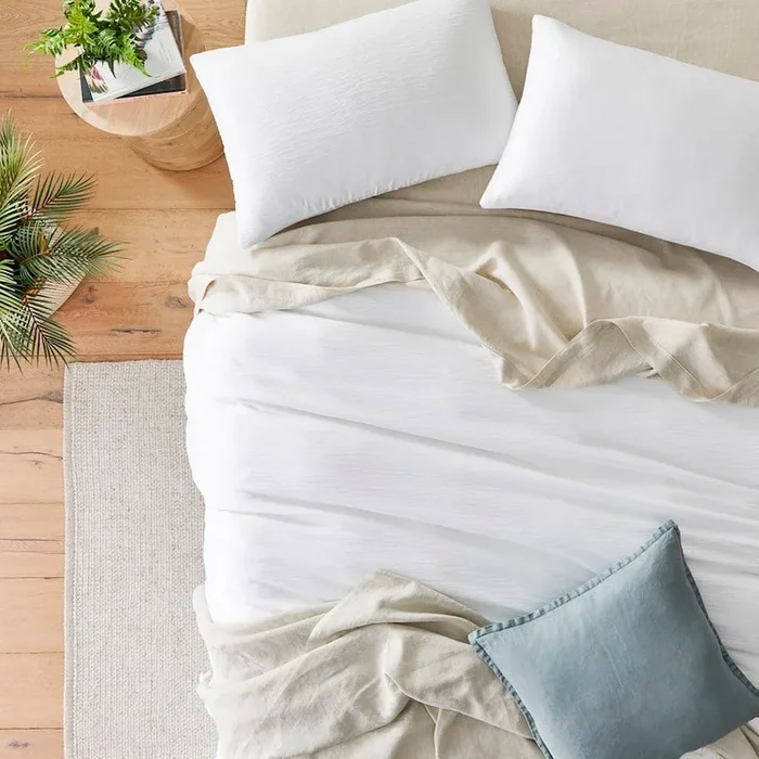Zanthea White Quilt Cover Set